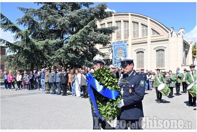 Pinerolo: 25 aprile e Festa della Liberazione, le immagini del corteo 