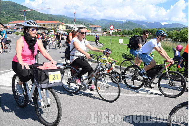 Pinerolo: "Bimbimbici"grande partecipazione Pinerolo: "Bimbimbici"grande partecipazione