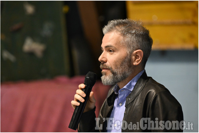 Palaplan gremito all'incontro elettorale dell'Eco a Perosa Argentina