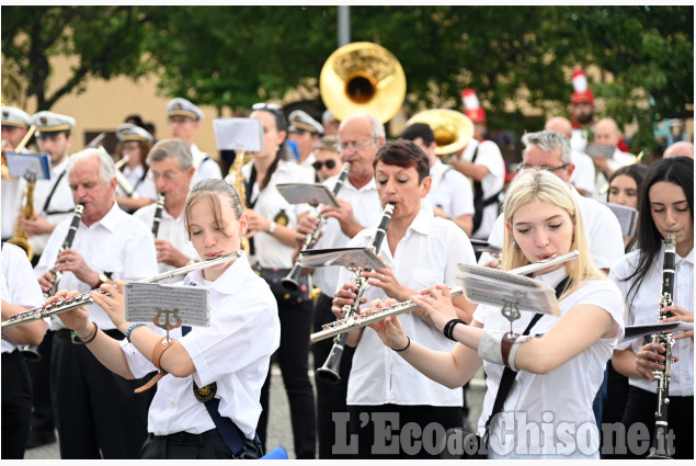 Frossasco: Quattro bande musicali per festeggiare la Filarmonica Pinerolese