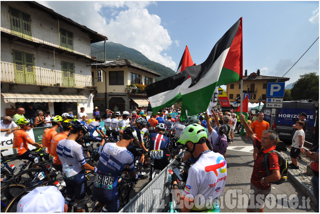 Tour de l’Avenir, la partenza della tappa n. 6 da Bobbio Pellice