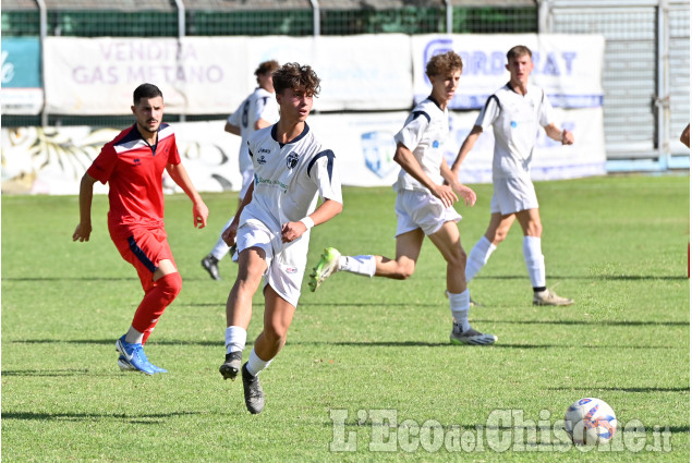 Calcio Eccellenza: Pinerolo vince ancora senza subire reti e vola solo in testa