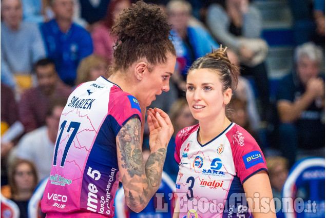 Volley A1 femminile, lo spettacolo al Pala Bus Company in immagini