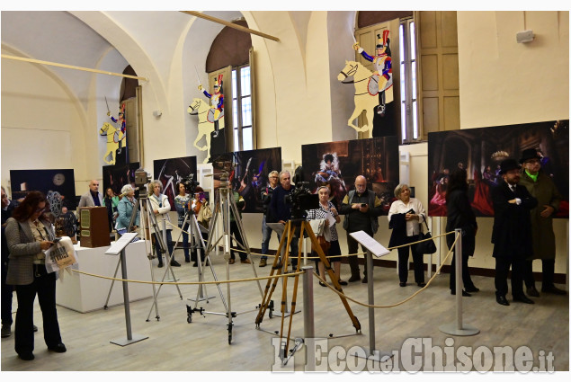 Pinerolo:Mostra fotografica ispirata al cinema "ART FOR FILM"