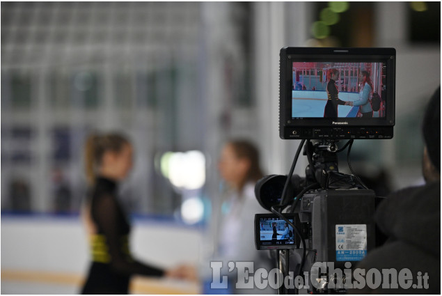 Pinerolo, pattinaggio artistico: tre giorni  ICE CUP figure Skating Gara Open 
