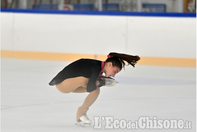 Pinerolo, pattinaggio artistico: tre giorni  ICE CUP figure Skating Gara Open 