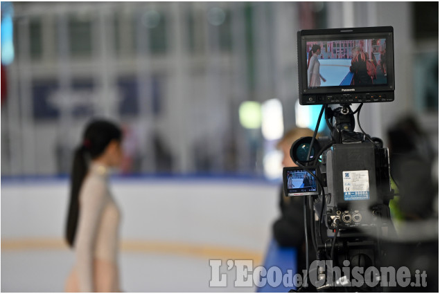 Pinerolo, pattinaggio artistico: tre giorni  ICE CUP figure Skating Gara Open 