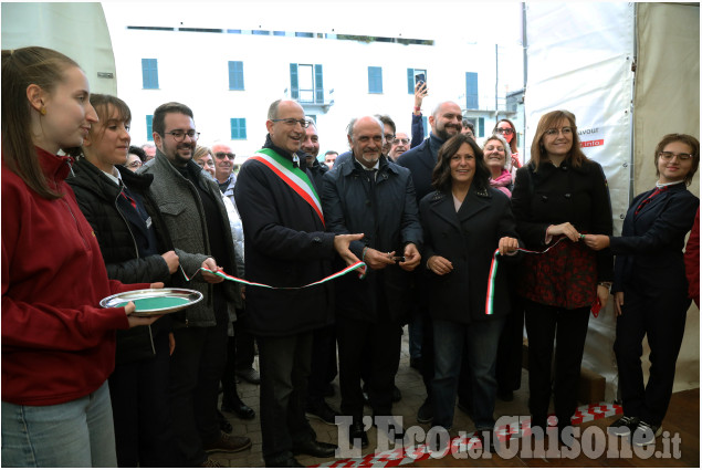 Cavour: 45 anni per sua maesta' la mela