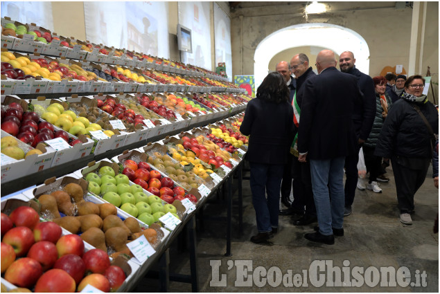 Cavour: 45 anni per sua maesta' la mela