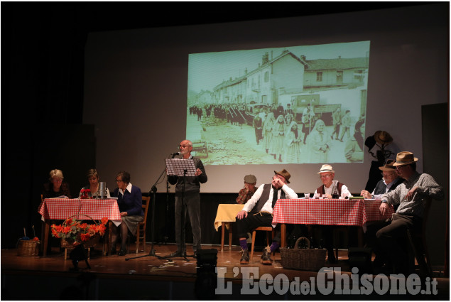 Ieri sera, la None del passato a teatro