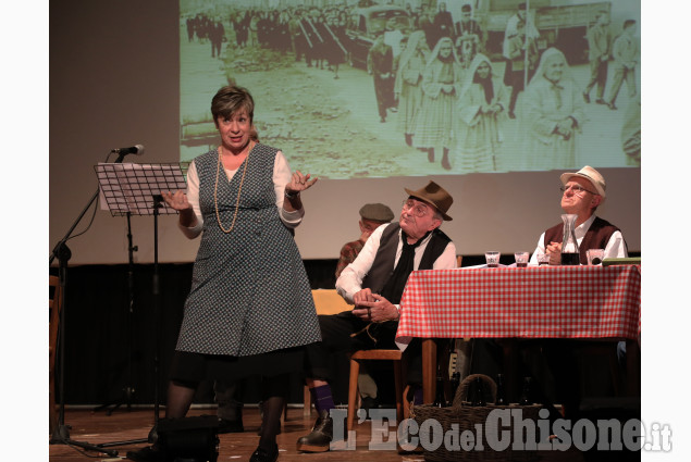 Ieri sera, la None del passato a teatro