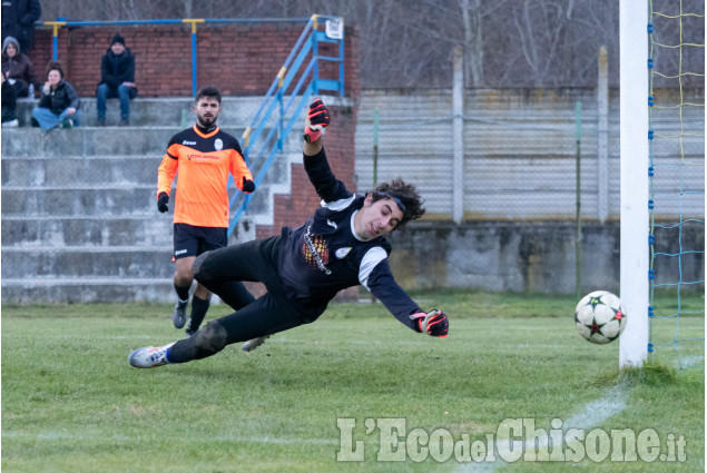 Calcio Seconda categoria: Tetti Rivalta passa a Villar Perosa