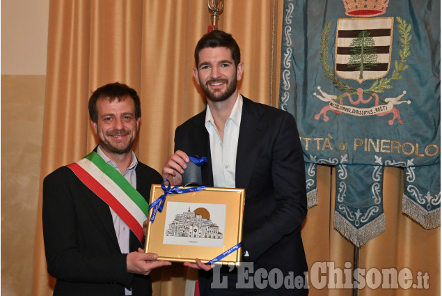 Andrea Vavassori e il padre Davide premiati dalla Città di Pinerolo