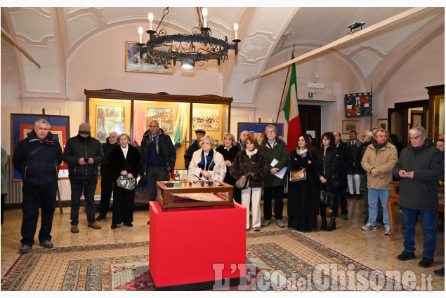 Pinerolo: inaugurata la mostra "Bandiere e Stendardi" al Museo di Cavalleria