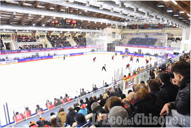 Pinerolo:Universiadi Hockey,  Svezia- Canada 