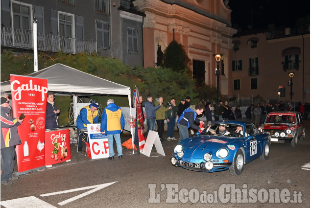 Pinerolo, il passaggio del "Rallye Historique Monte-Carlo"