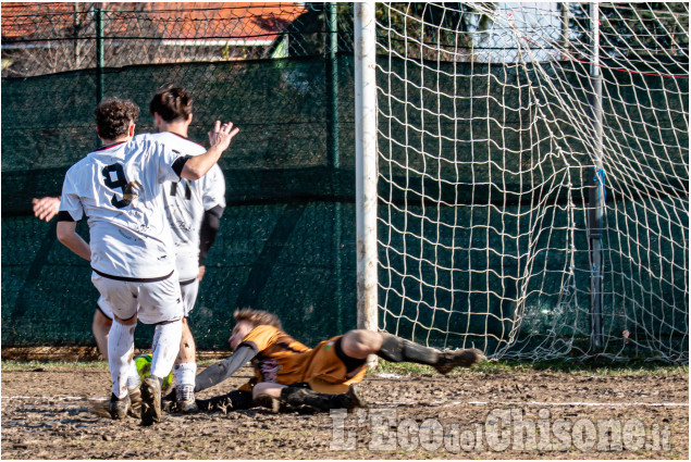 Calcio Seconda categoria: Chisone ferma la capolista Piossaschese