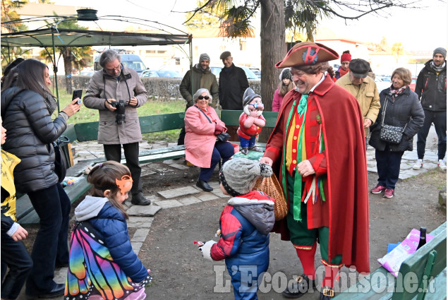 Pinerolo: Gianduja in visita agli Amici del prato
