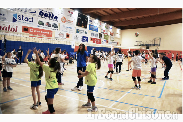 Minivolley al palazzetto dello sport di Pinerolo