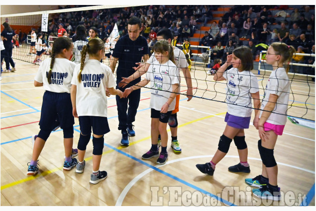 Minivolley al palazzetto dello sport di Pinerolo