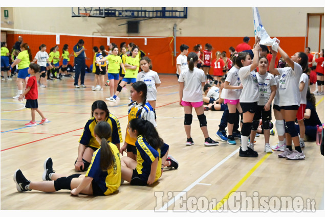 Minivolley al palazzetto dello sport di Pinerolo