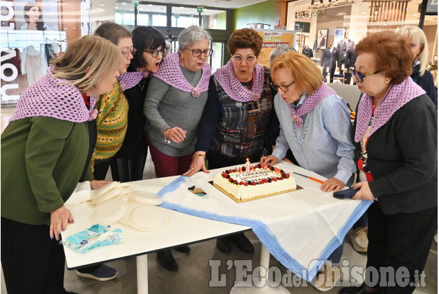 Pinerolo, le uncinettine festeggiano il primo anniversario del loro gruppo alle Due Valli