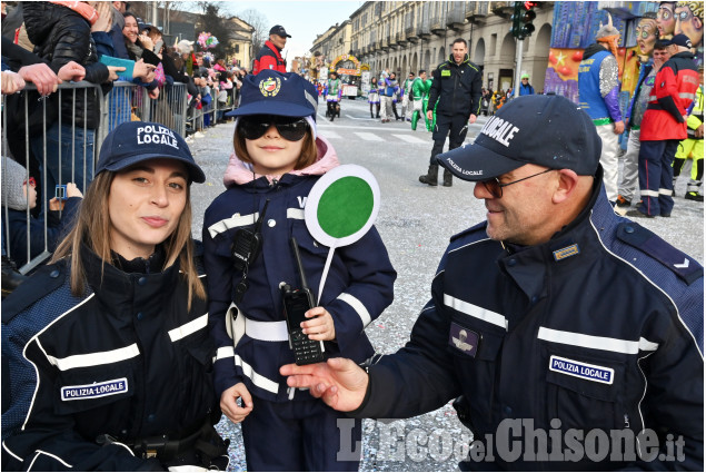 Carnevale di Pinerolo vincono "Gli amici del Pellice"