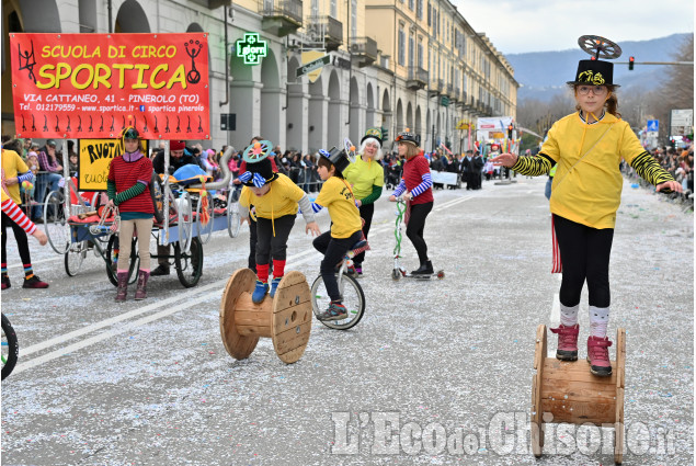 Carnevale di Pinerolo vincono "Gli amici del Pellice"