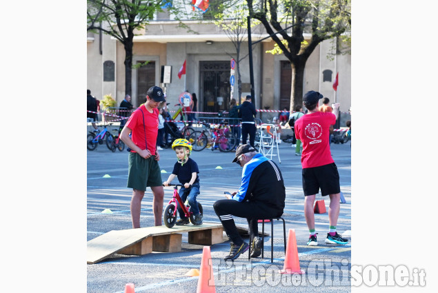 Pinerolo in piazza "Open Day" d'avvicinamento al ciclismo