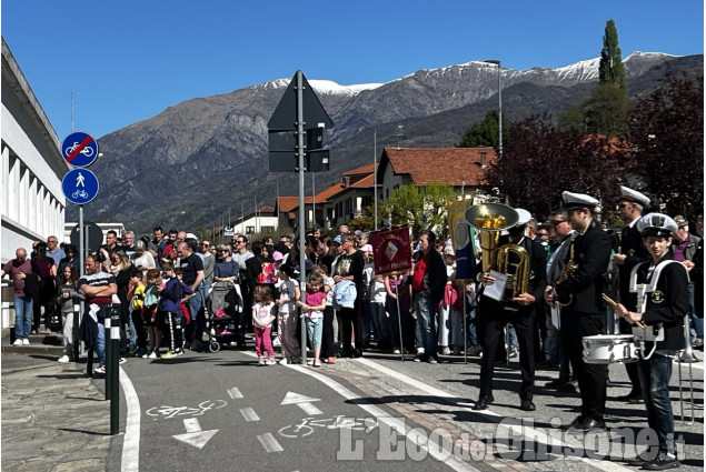 25 aprile in Val Chisone: cortei e partecipazione per ricordare chi diede la vita per la Liberazione