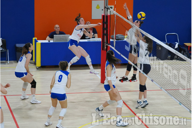 Volley donne: Pinerolo vola in serie B2