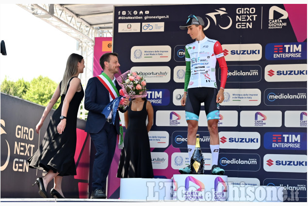 Emozionante giornata ciclistica: e la maglia Rosa cambia padrone