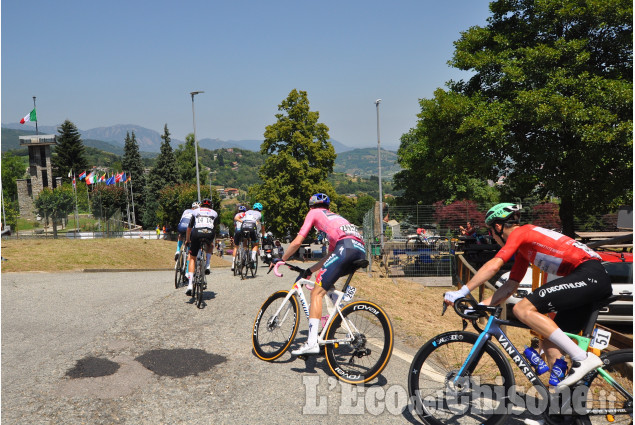Giro d'Italia "Next Gen" passaggio Bricherasio e Prarostino 