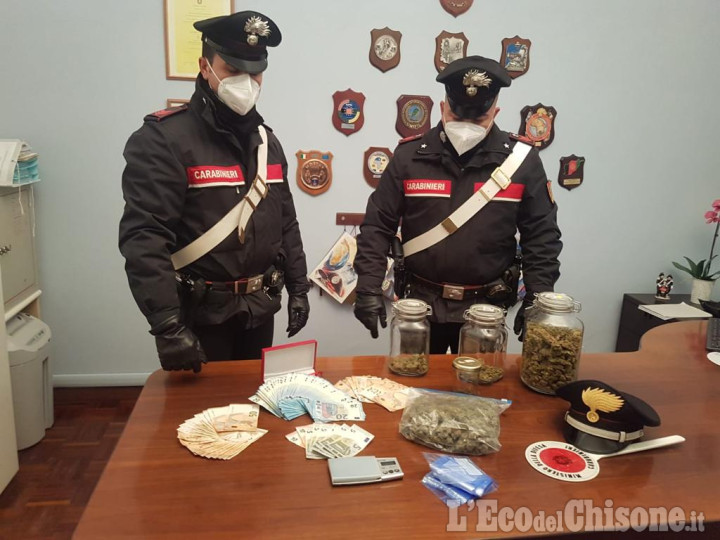 Beinasco: marijuana nell'auto e a casa, arrestato pizzaiolo-pusher