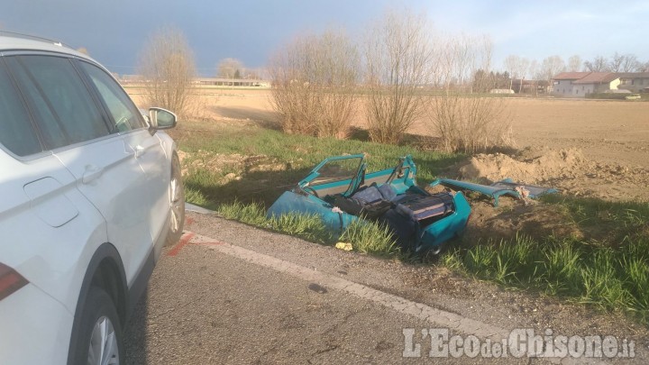 Schianto mortale a Carmagnola, la vittima è un 85enne di Lombriasco