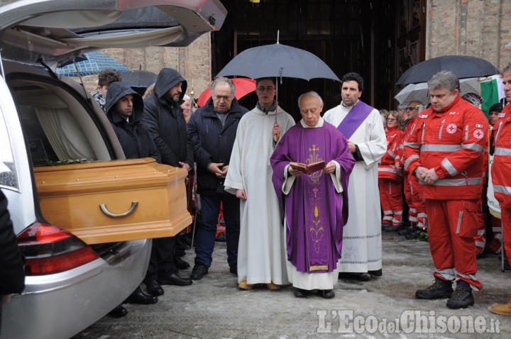 Barge in lutto dice addio ad Anita: “La violenza fa paura”