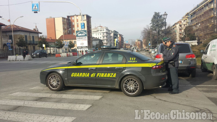 Saluzzo: lavoratori &quot;in nero&quot; scoperti dalla Guardia di Finanza