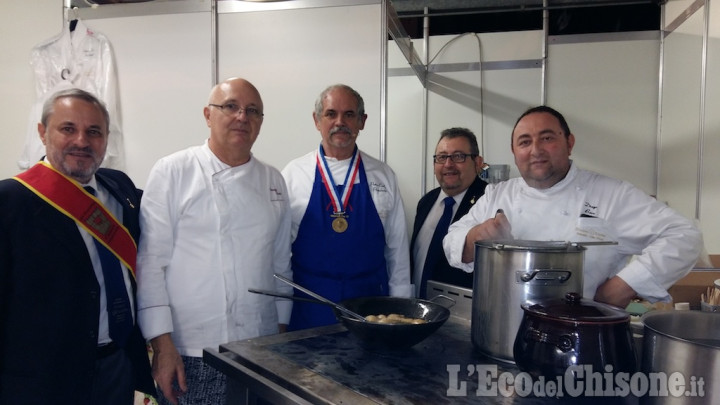 Grande successo per l&#039;avvio di Tuttomele, questa sera &quot;La cena d&#039;Autore&quot;