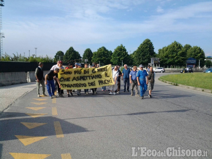 Vinovo: protesta degli operatori dell&#039;ippica