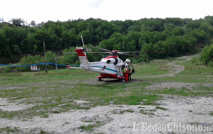 Coazze: cade nel vallone del Sellery, 57enne in elisoccorso al Cto