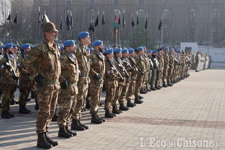 Esercito: oggi si festeggia il 72° anniversario di costituzione della Brigata "Taurinense" mentre il 3° Reggimento è in partenza per il Libano