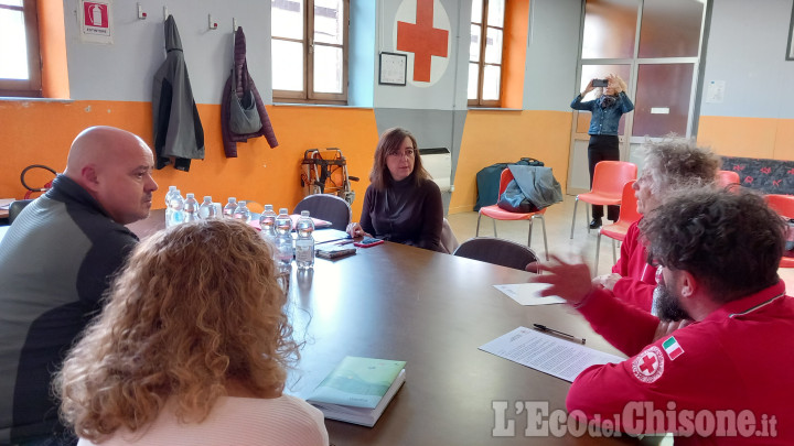 Torre Pellice: Monica Canalis in visita alla Croce Rossa