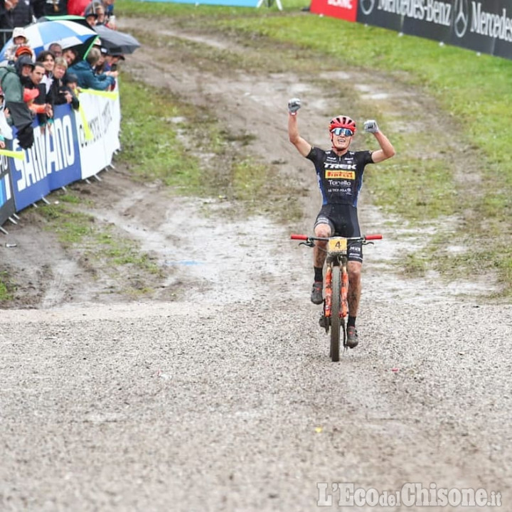 Mtb, splendida vittoria di Simone Avondetto in Coppa del Mondo a Les Gets, in Francia