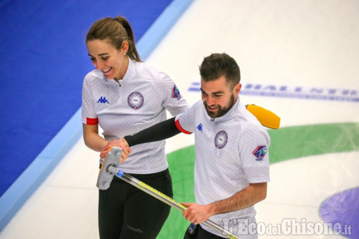 Curling, mondiali mixed doubles in Svezia: sfida alla Svizzera negli ottavi