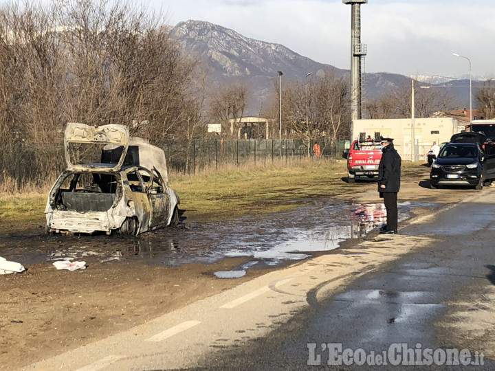 Piscina: dramma della depressione, muore tra le fiamme nella propria auto