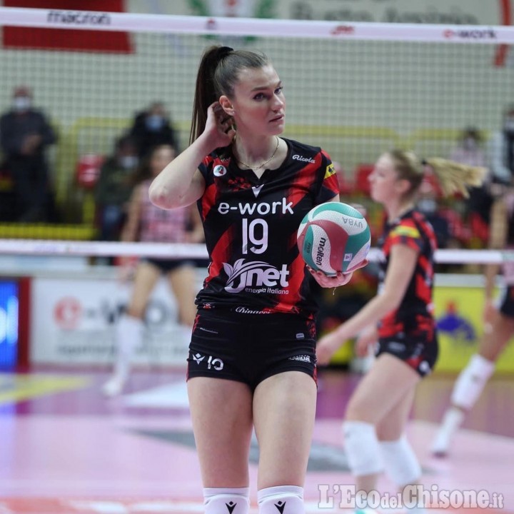 Volley A1 femminile, colpo mercato Pinerolo: arriva la romena Adelina Ungureanu