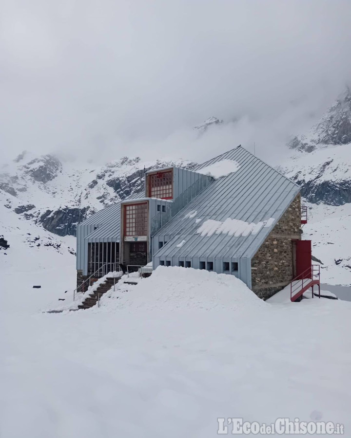 Neve in montagna, domenica peggiora di nuovo