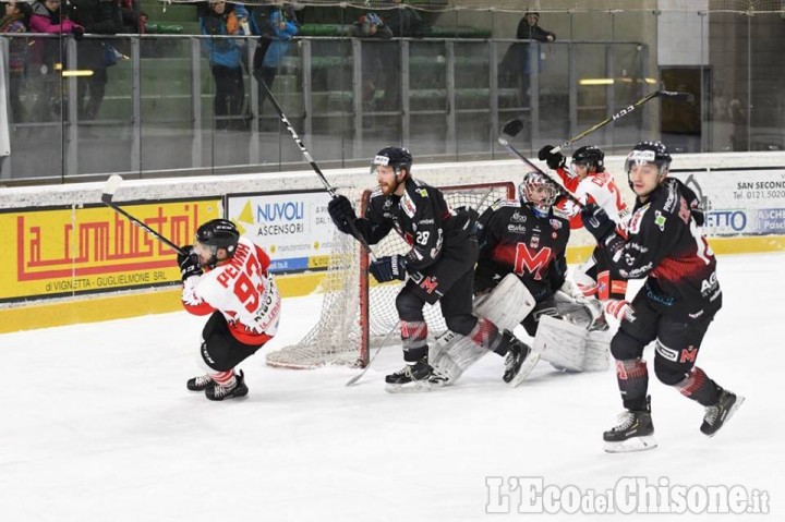 Hockey ghiaccio Ihl1, 14 a 0 della Valpeagle contro i Torino Bulls