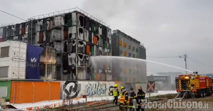 Incendio in un data center di Strasburgo, ko alcuni siti dei Comuni del pinerolese