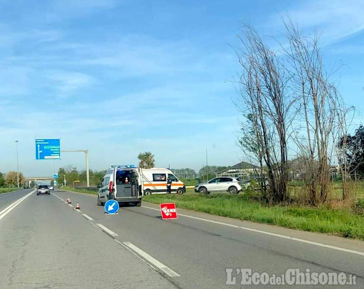 Piossasco: urtato da un'auto sulla Provinciale 6, ciclista in ospedale